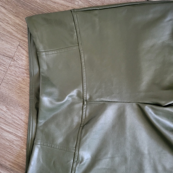 Studio Badgley Mischka Dark Green Faux Leather Leggings High Rise Moto Chic MD - Picture 5 of 8